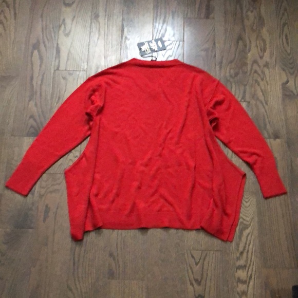 DG2 V-Neck Sweater - Picture 4 of 8